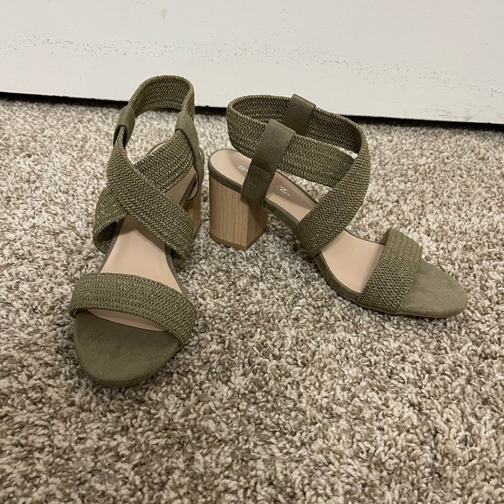 Wedged strapped heels